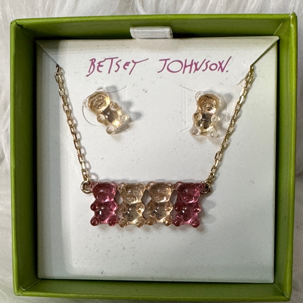 Betsey Johnson Gold Heart Necklace